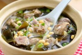 黃豆排骨菜乾湯 黃豆排骨菜乾湯