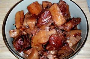 醬油燜鴨 醬油燜鴨