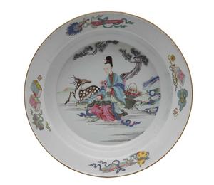 清雍正粉彩麻姑獻壽盤 清雍正粉彩麻姑獻壽盤