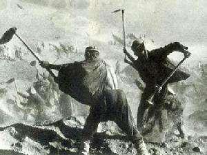 勞動中的古拉格囚犯