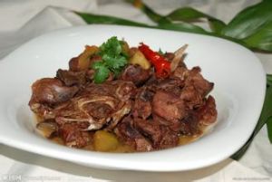 兔肉蘿蔔煲 兔肉蘿蔔煲