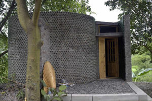 啤酒瓶屋 啤酒瓶屋