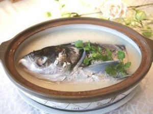 砂鍋鰱魚湯 砂鍋鰱魚湯