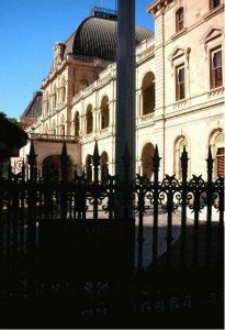 昆士蘭理工大學