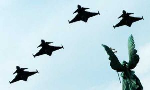 2007年國慶，匈牙利空軍進行飛行表演以示慶祝。