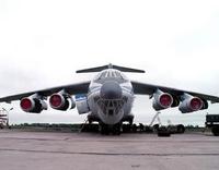 伊爾-76中程中型運輸機