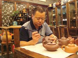 洪健[上海中國畫院展覽部副主任]