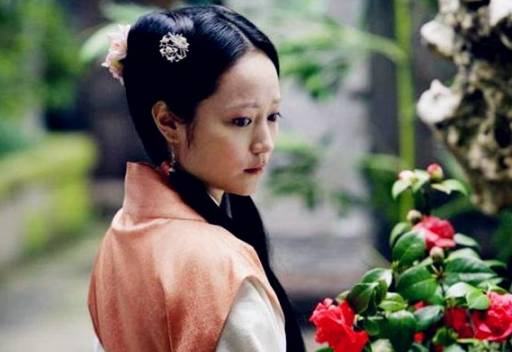 她潛伏在《紅樓夢》中擔負著重要任務,卻被高鶚寫丟了 她潛伏在《紅樓夢》中擔負著重要任務,卻被高鶚寫丟了