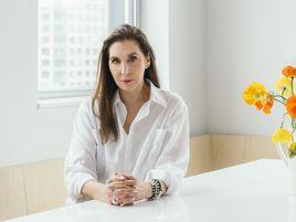 勞麗·西蒙斯 勞麗·西蒙斯