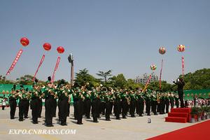 陳經綸中學分校行進管樂團