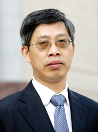 鄧運華[中國海洋石油總公司高級地質師]