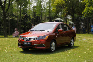 廣汽本田理念S1 廣汽本田理念S1