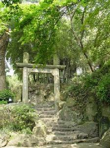 前山石坊 前山石坊