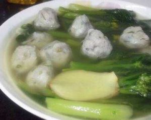 鯪魚丸菜湯 鯪魚丸菜湯