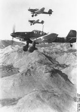 Ju 87“斯圖卡”俯衝轟炸機