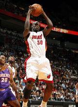 喬爾·安東尼在比賽中