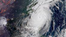颱風莫蘭蒂的衛星雲圖