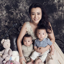 郝蕾和兩個兒子