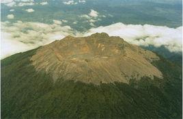 盾形火山 盾形火山