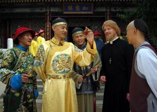 老師訓斥太子,太子還了句嘴,皇帝發現後竟將他活活踢死 老師訓斥太子,太子還了句嘴,皇帝發現後竟將他活活踢死