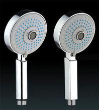 花灑[淋浴用的噴頭]
