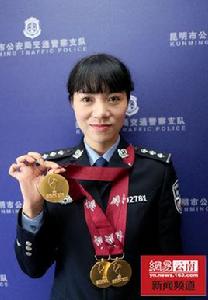 白琳[昆明市交警六大隊審驗辦交警]