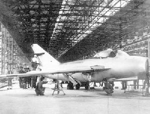 （圖）1956年9月8日 中國成功試製新型噴氣式飛機