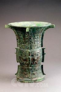 獸面紋四出戟尊 獸面紋四出戟尊