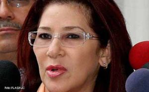 希莉亞·弗洛雷斯 希莉亞·弗洛雷斯