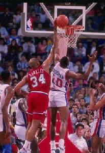 搶籃板球 搶籃板球