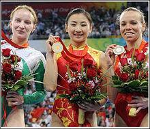 卡倫&middot;科伯恩（右）