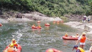 樂峰赤壁漂流 樂峰赤壁漂流