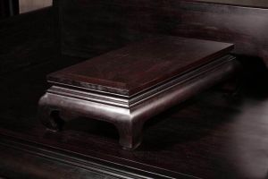 民國小葉紫檀羅漢床局部