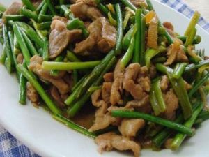 蒜苗炒肉片 蒜苗炒肉片