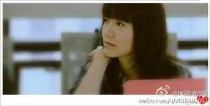 李薇（高露 飾）