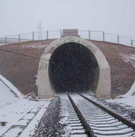 （圖）崑崙山隧道
