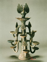 東漢綠釉九聯陶燈台