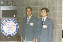 與導師楊起院士在一起（1989）