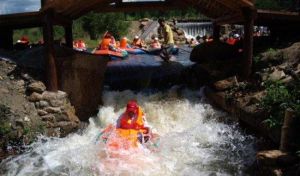 野花溪激情戲水漂流 野花溪激情戲水漂流