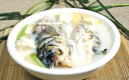 魚頭燜豆腐 魚頭燜豆腐