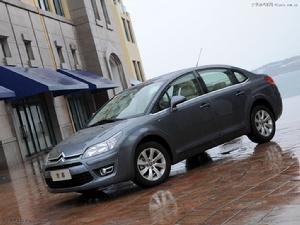 東風雪鐵龍世嘉