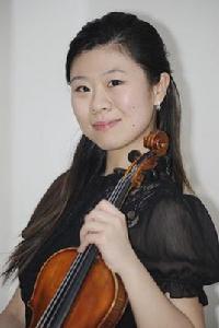 夏春雨[小提琴教師]