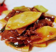 蘋果炒牛肉 蘋果炒牛肉