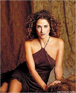 梅琳娜·卡納卡羅茲 梅琳娜·卡納卡羅茲