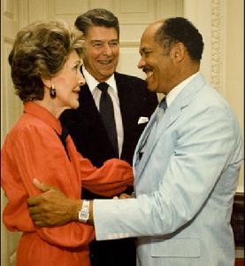 艾倫和里根夫婦