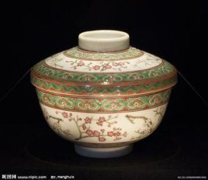 慎德堂款粉彩方水盂 慎德堂款粉彩方水盂