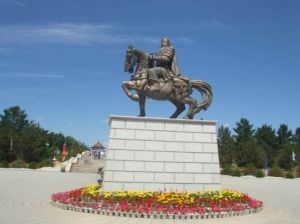 成吉思汗陵銅像廣場