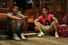 克里斯&middot;馬克《煙花戀人》（右）