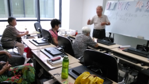 活動中老人自我介紹