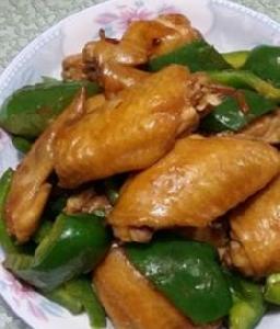 青椒炒雞翅 青椒炒雞翅